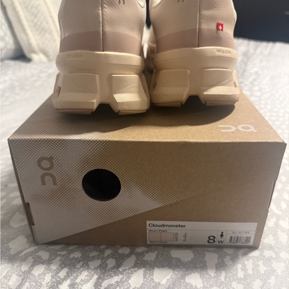 On Running Cloudmonster. Size 8. - Picture 7 of 7